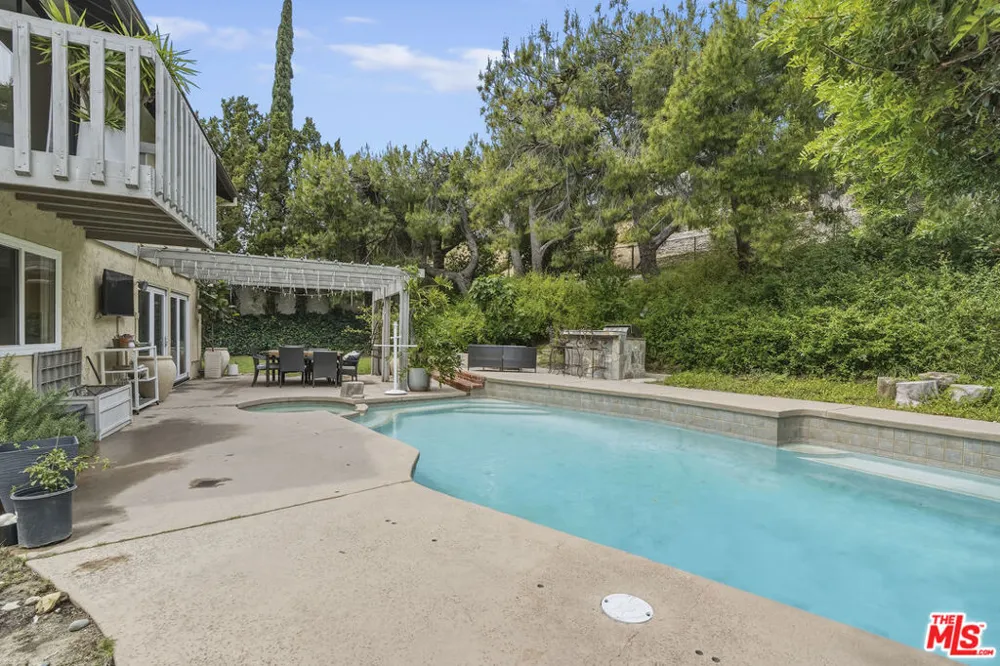 19423 Twin Hills Place Porter Ranch, CA 91326