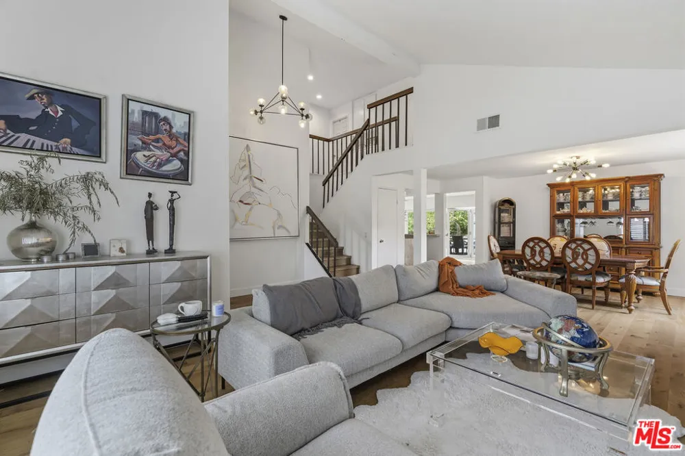 19423 Twin Hills Place Porter Ranch, CA 91326