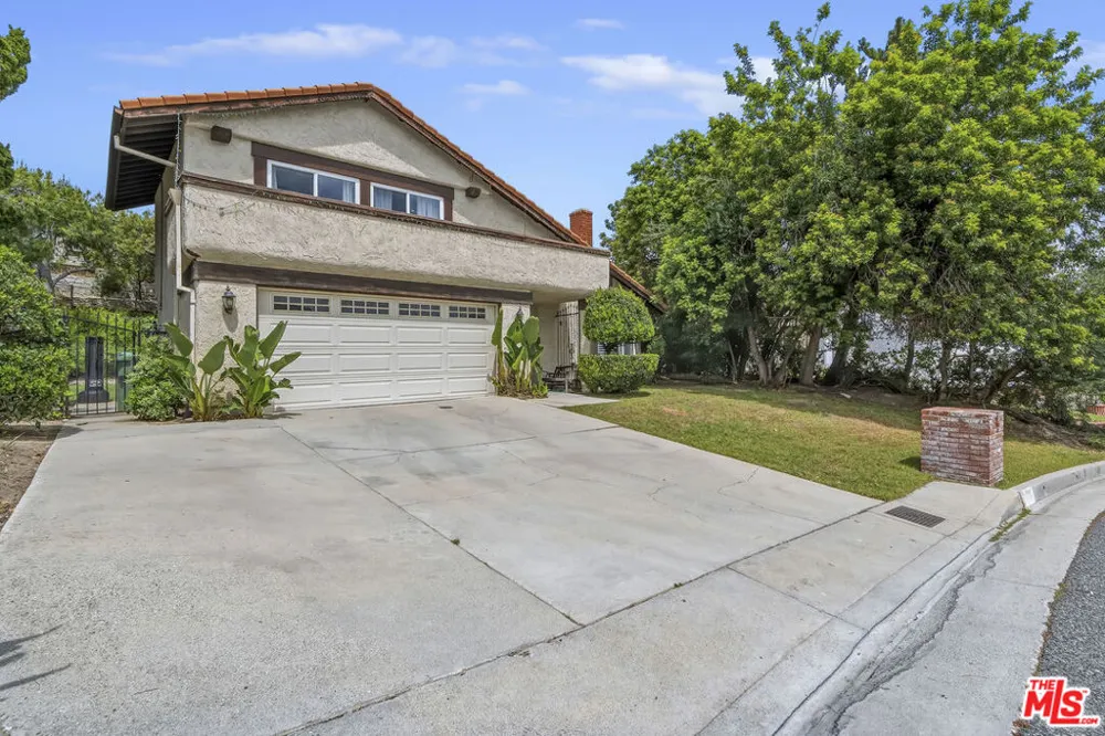 19423 Twin Hills Place Porter Ranch, CA 91326
