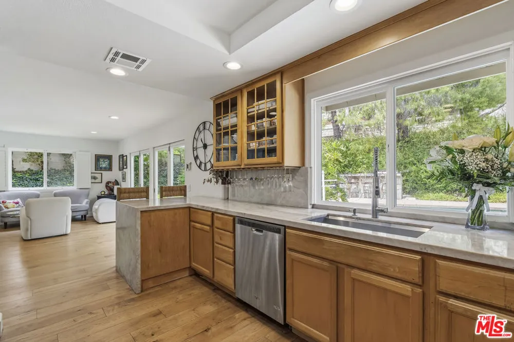 19423 Twin Hills Place Porter Ranch, CA 91326