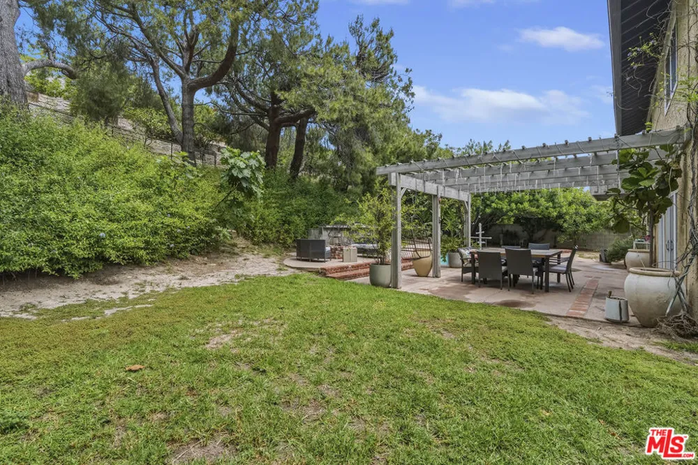 19423 Twin Hills Place Porter Ranch, CA 91326