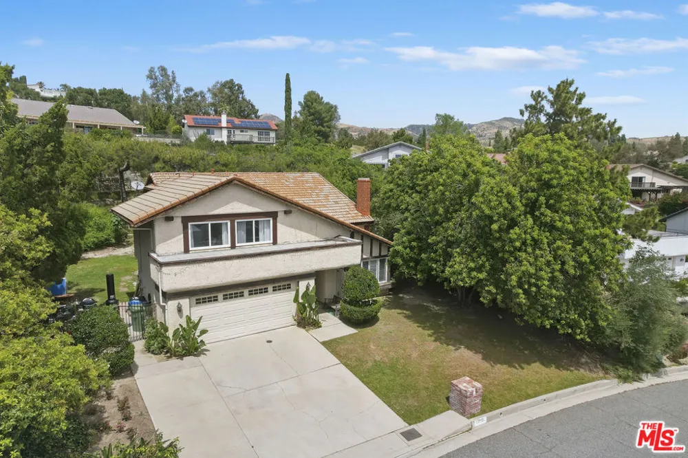 19423 Twin Hills Place Porter Ranch, CA 91326