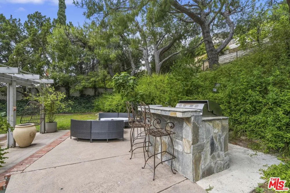 19423 Twin Hills Place Porter Ranch, CA 91326