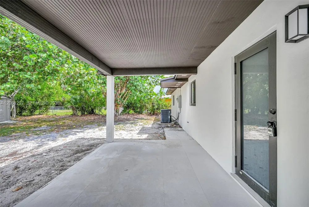 19301 NW 52nd Ave Miami Gardens, FL 33055
