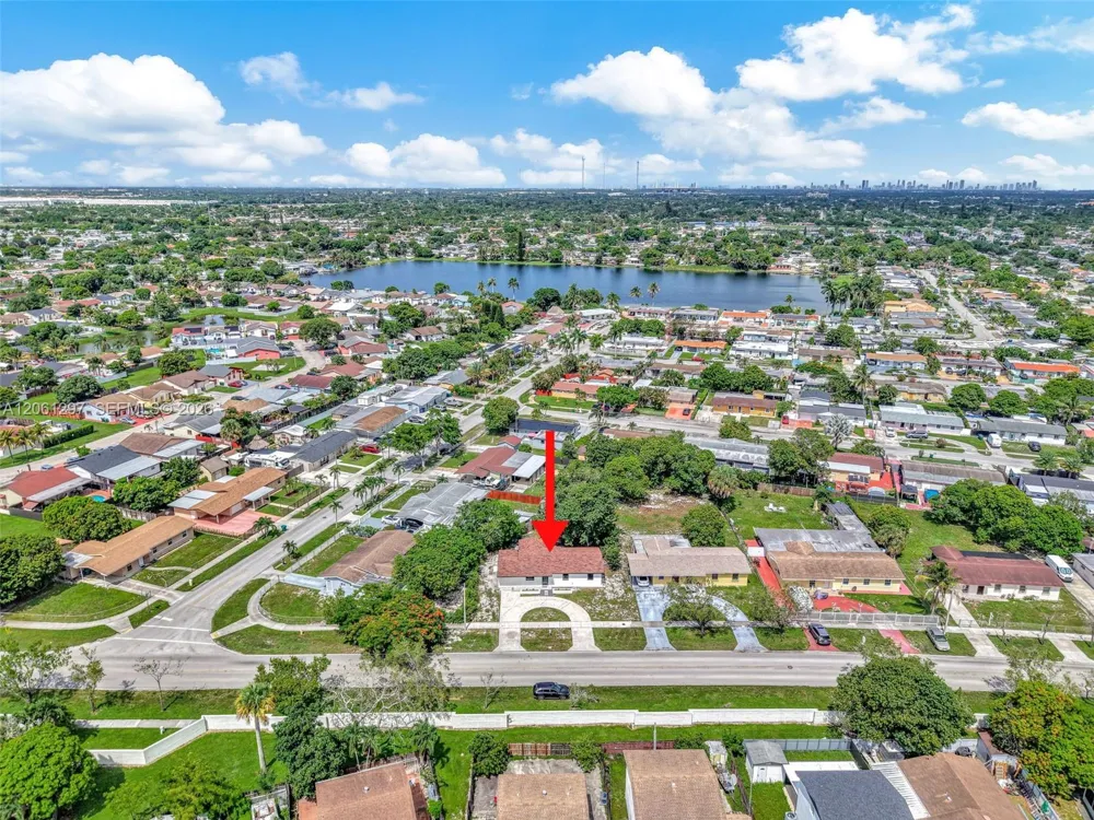 19301 NW 52nd Ave Miami Gardens, FL 33055