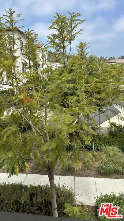358 Serra Street Camarillo, CA 93010