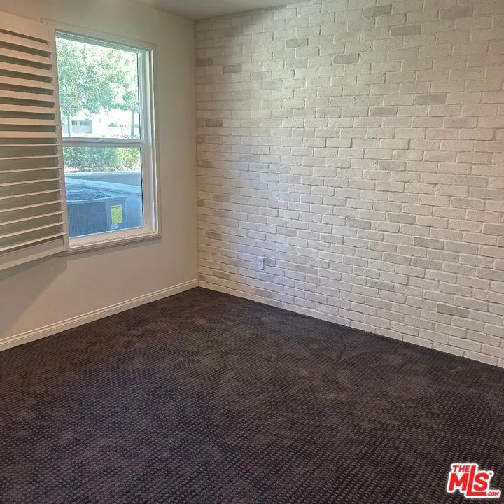 358 Serra Street Camarillo, CA 93010