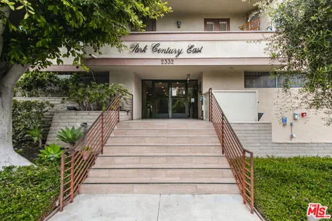 2332 Fox Hills Drive #304