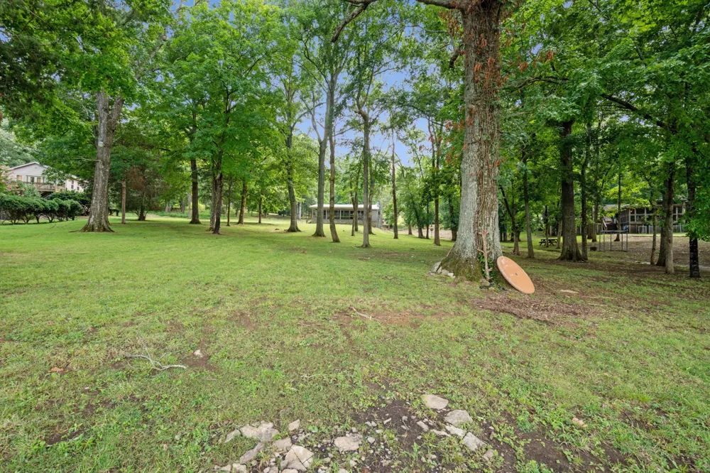 680 Gay Winds Dr Mount Juliet, TN 37122