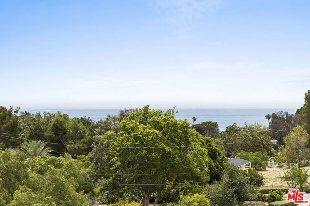 6411 Sycamore Meadows Drive Malibu, CA 90265