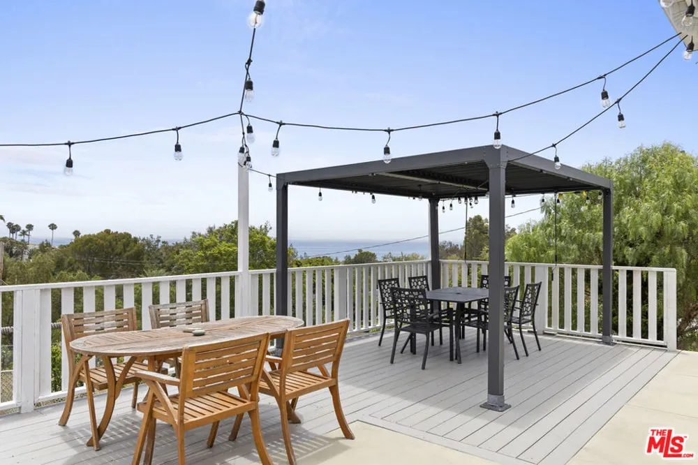 6405 Sycamore Meadows Drive Malibu, CA 90265