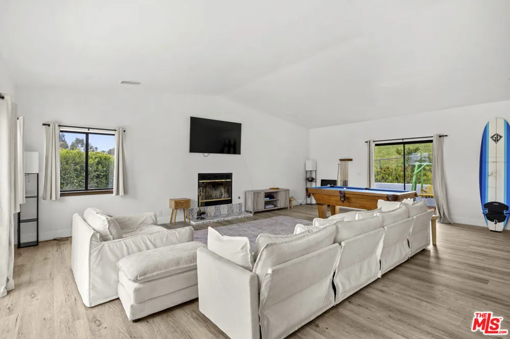6405 Sycamore Meadows Drive Malibu, CA 90265