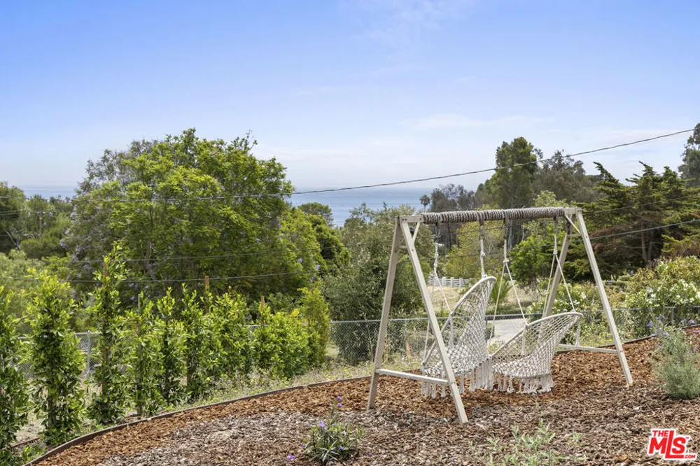 6405 Sycamore Meadows Drive Malibu, CA 90265
