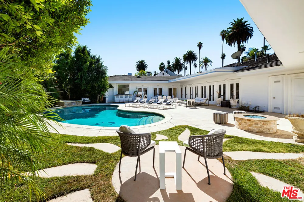 716 Beverly Drive Beverly Hills, CA 90210