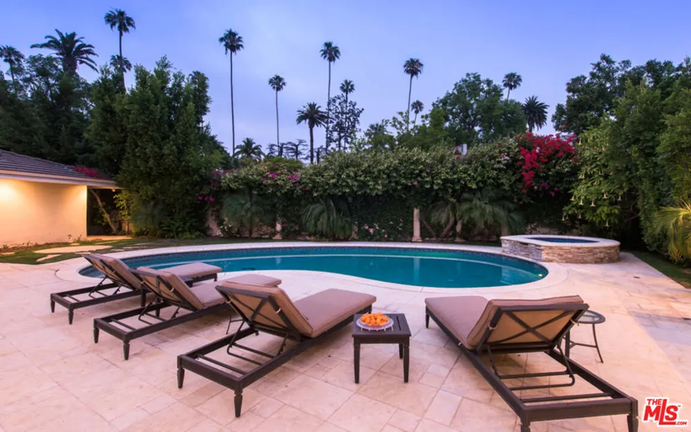 716 Beverly Drive Beverly Hills, CA 90210