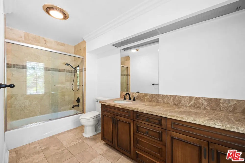 716 Beverly Drive Beverly Hills, CA 90210