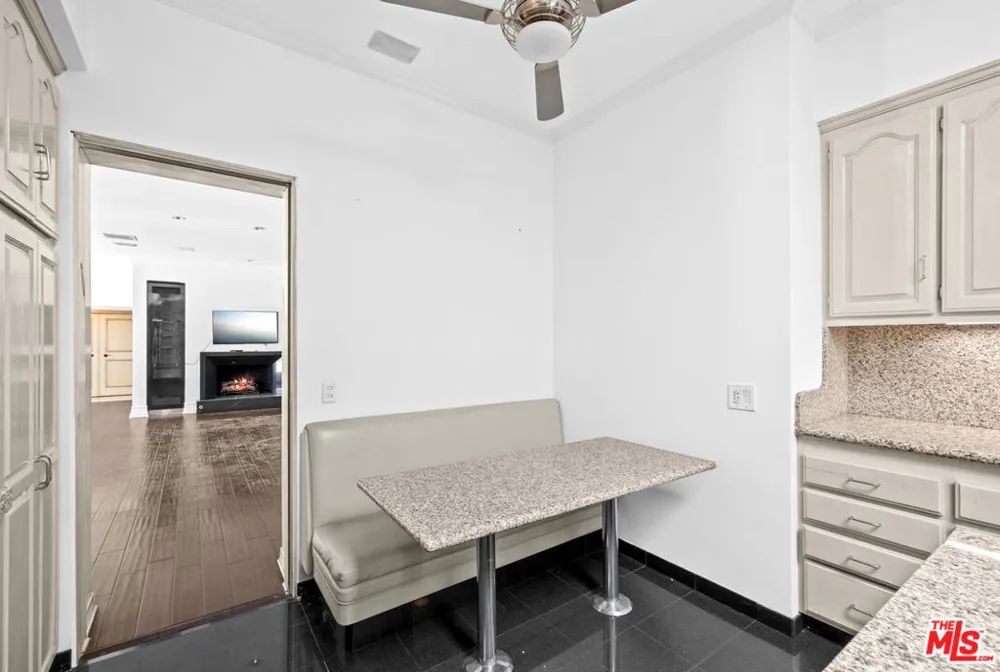 716 Beverly Drive Beverly Hills, CA 90210