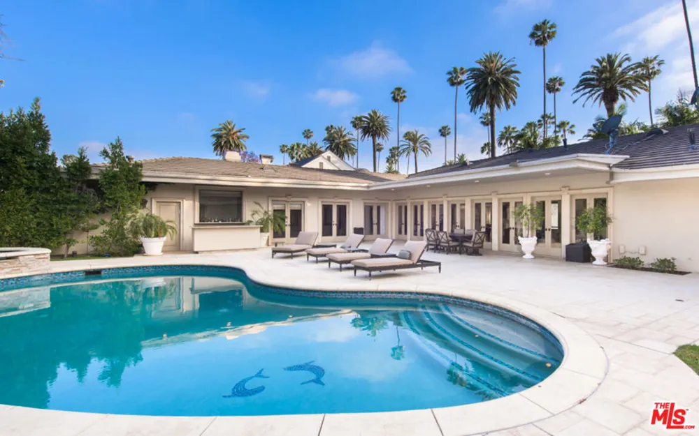 716 Beverly Drive Beverly Hills, CA 90210