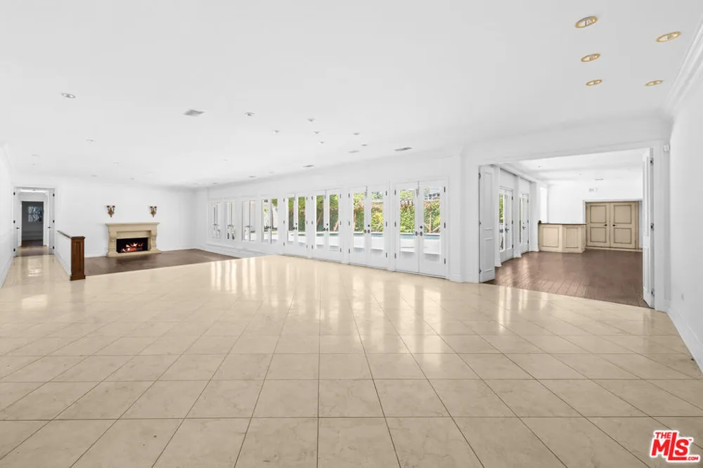 716 Beverly Drive Beverly Hills, CA 90210