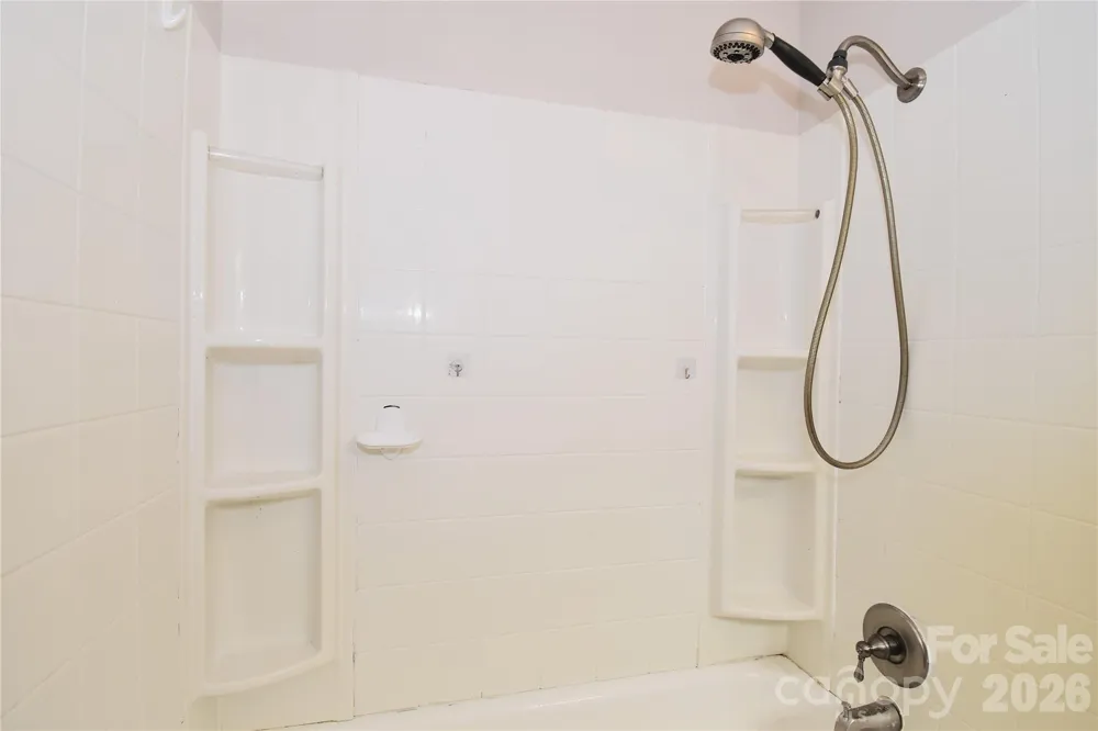 605 S Buena Vista Drive Hendersonville, NC 28792