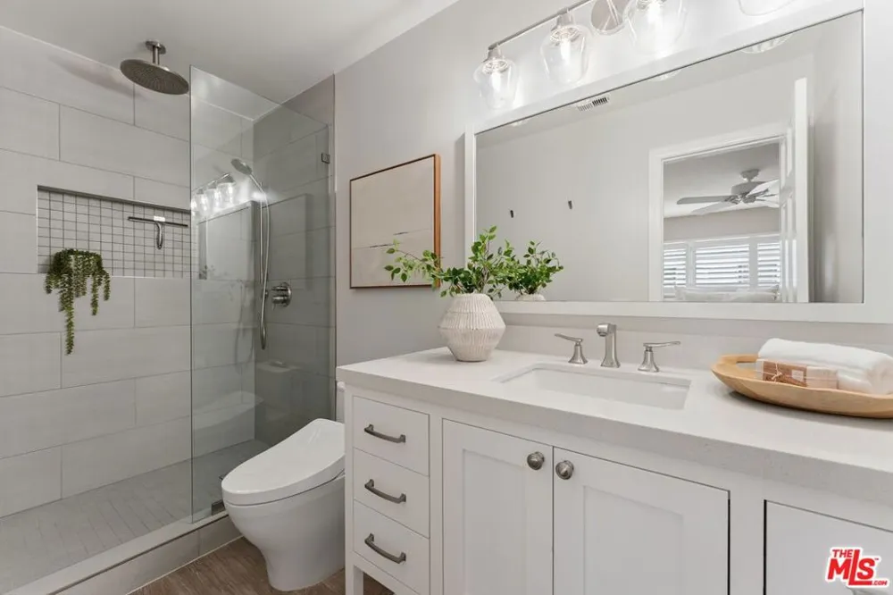 1456 Manhattan Beach Boulevard #G Manhattan Beach, CA 90266