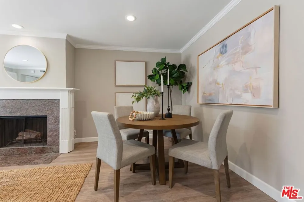 1456 Manhattan Beach Boulevard #G Manhattan Beach, CA 90266