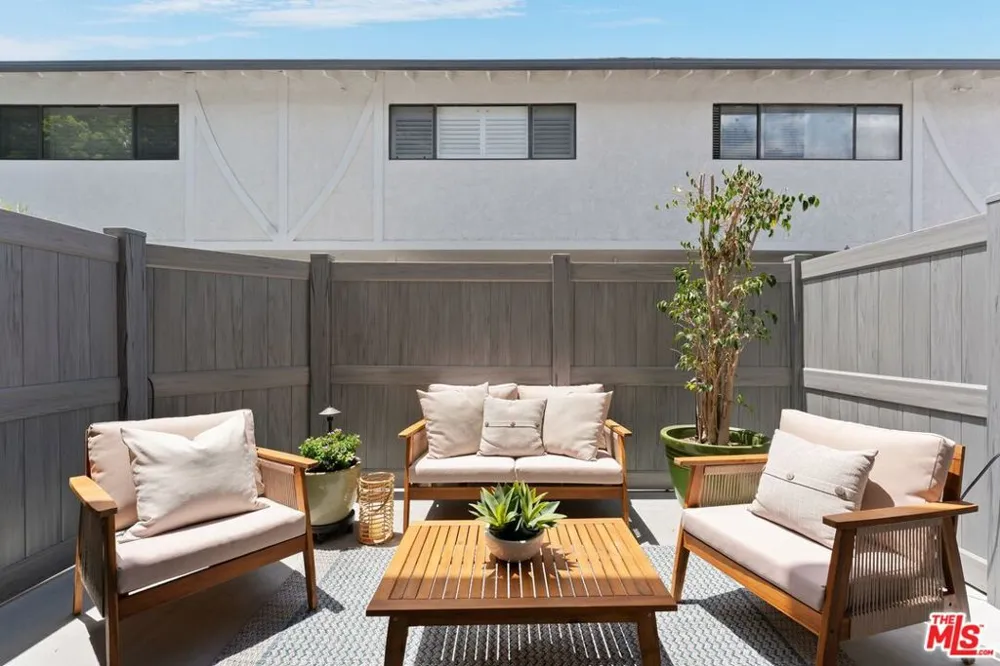 1456 Manhattan Beach Boulevard #G Manhattan Beach, CA 90266
