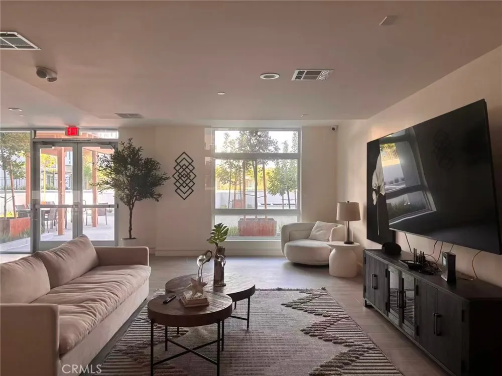 168 S Monterey St #407 Alhambra, CA 91801