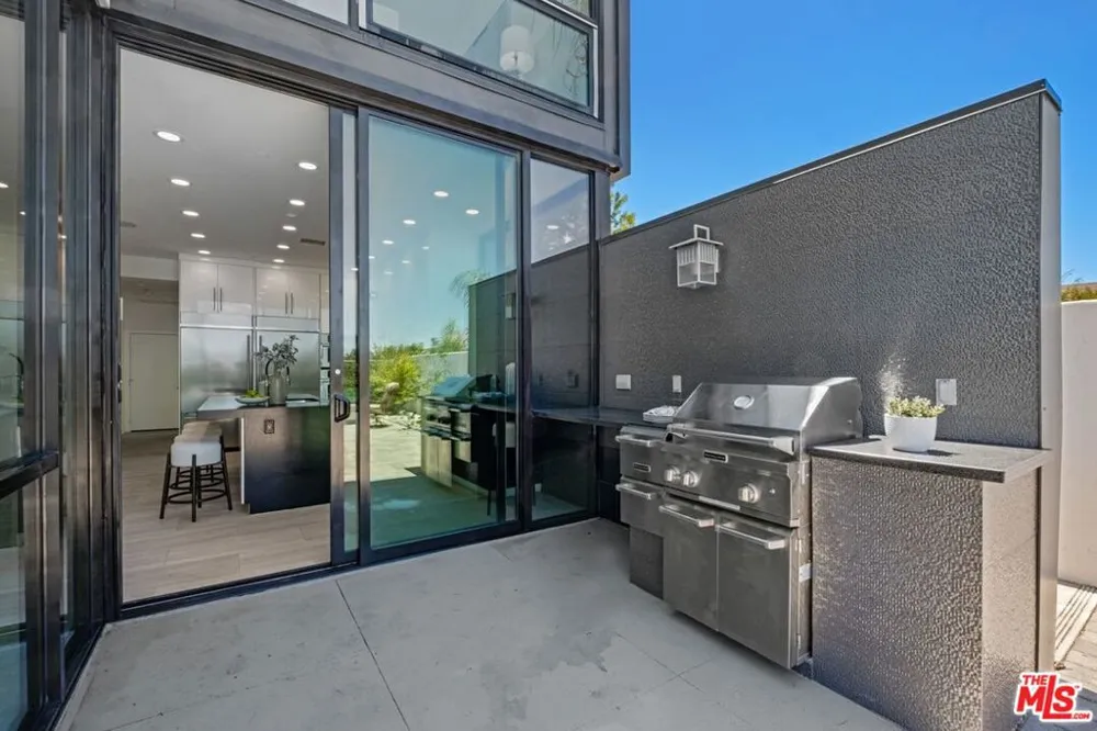 3144 Alta Laguna Boulevard Laguna Beach, CA 92651