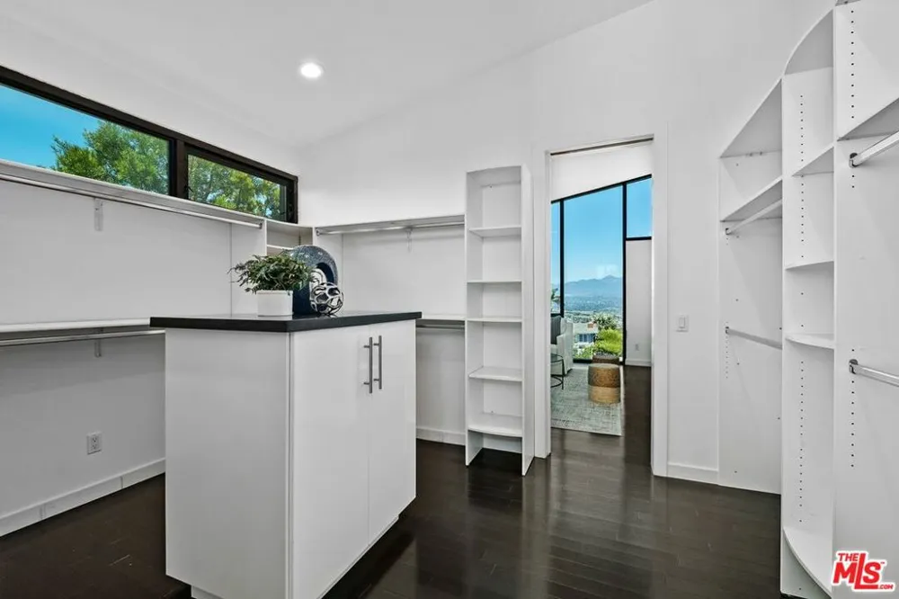 3144 Alta Laguna Boulevard Laguna Beach, CA 92651