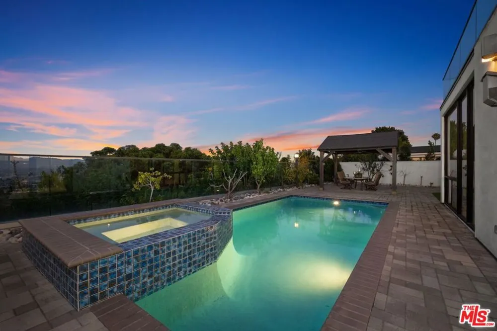 3144 Alta Laguna Boulevard Laguna Beach, CA 92651
