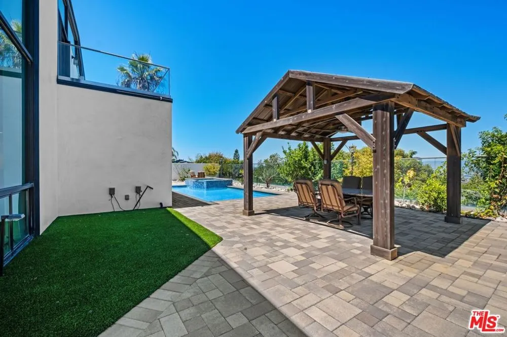 3144 Alta Laguna Boulevard Laguna Beach, CA 92651