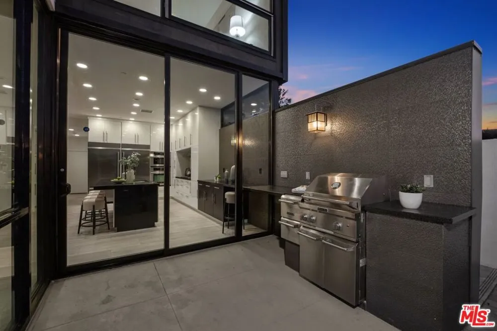 3144 Alta Laguna Boulevard Laguna Beach, CA 92651