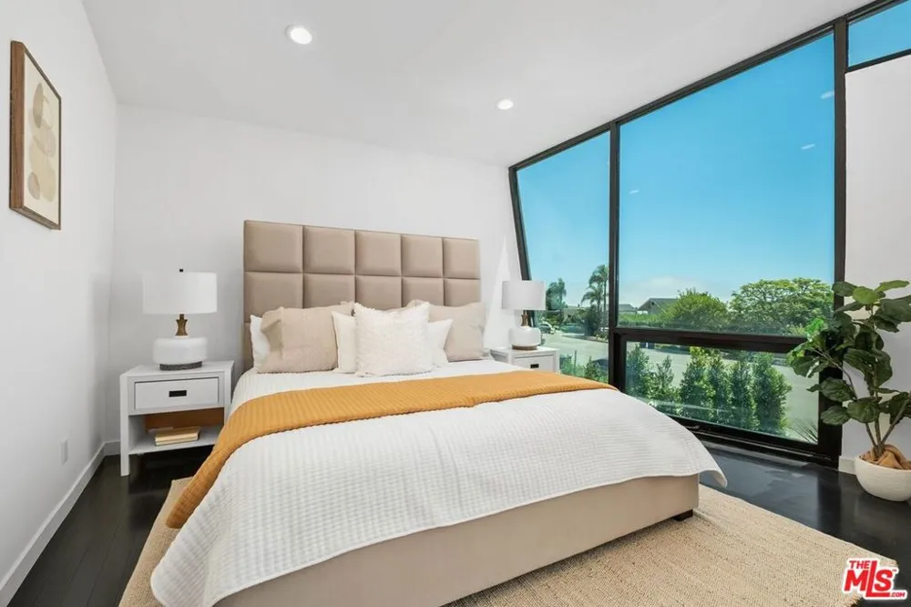 3144 Alta Laguna Boulevard Laguna Beach, CA 92651