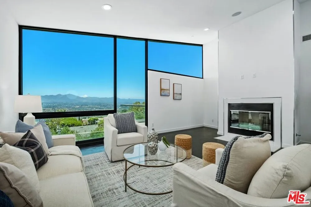 3144 Alta Laguna Boulevard Laguna Beach, CA 92651