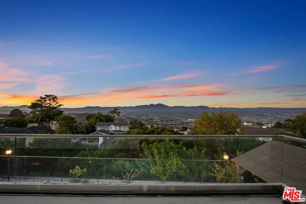3144 Alta Laguna Boulevard Laguna Beach, CA 92651