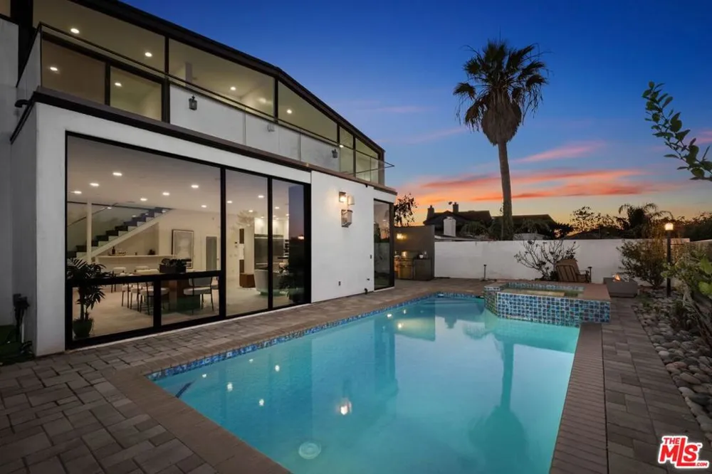3144 Alta Laguna Boulevard Laguna Beach, CA 92651