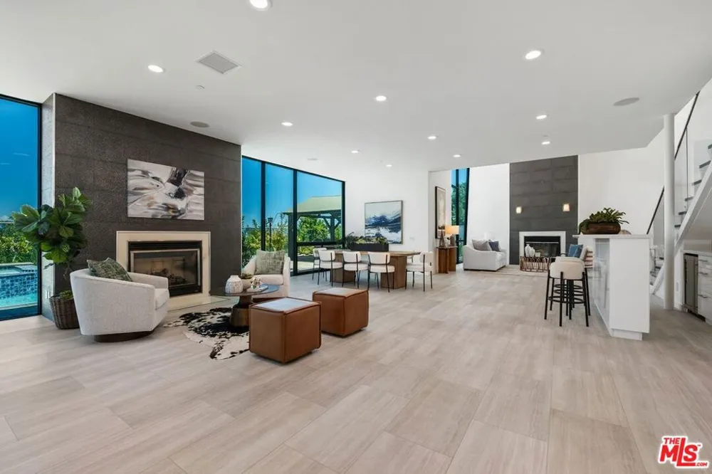 3144 Alta Laguna Boulevard Laguna Beach, CA 92651