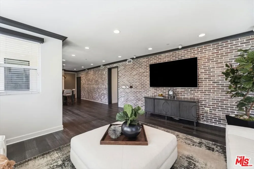 12534 W Fielding Circle #3 Playa Vista, CA 90094