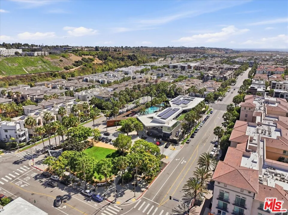 12534 W Fielding Circle #3 Playa Vista, CA 90094