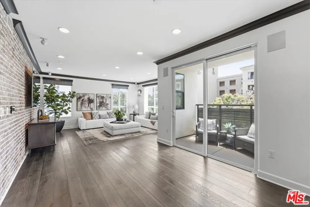 12534 W Fielding Circle #3 Playa Vista, CA 90094