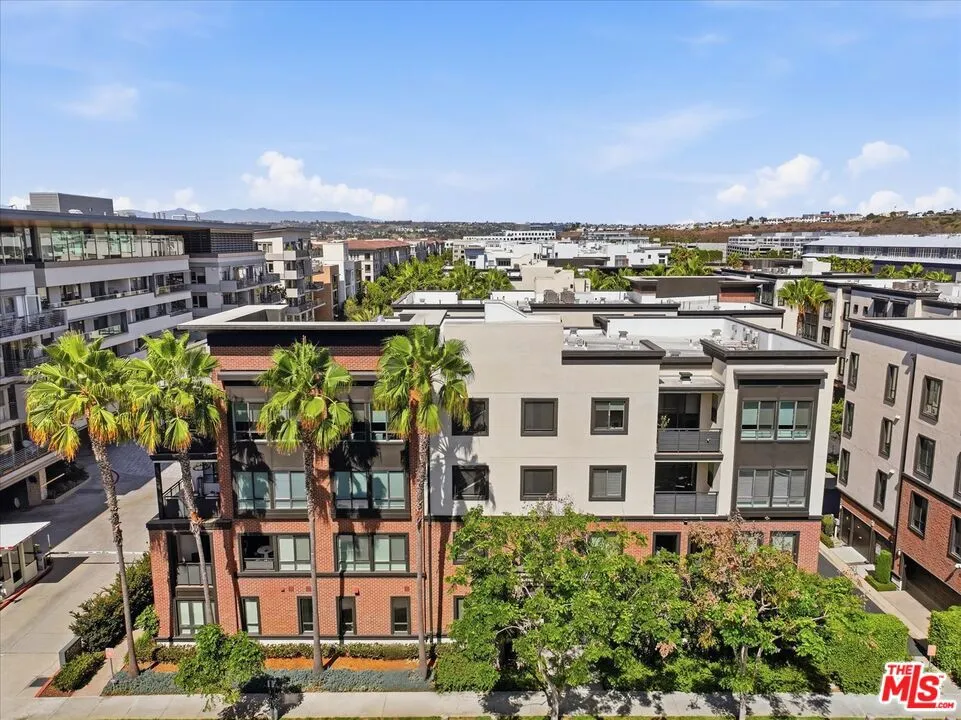 12534 W Fielding Circle #3 Playa Vista, CA 90094