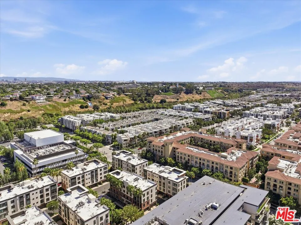 12534 W Fielding Circle #3 Playa Vista, CA 90094