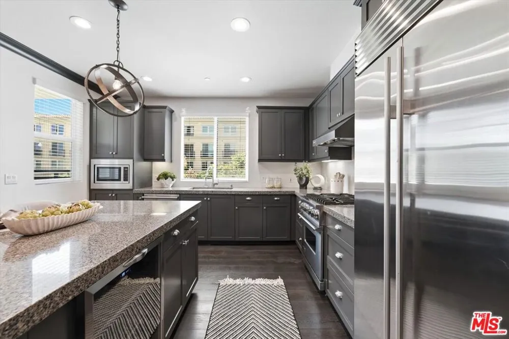 12534 W Fielding Circle #3 Playa Vista, CA 90094