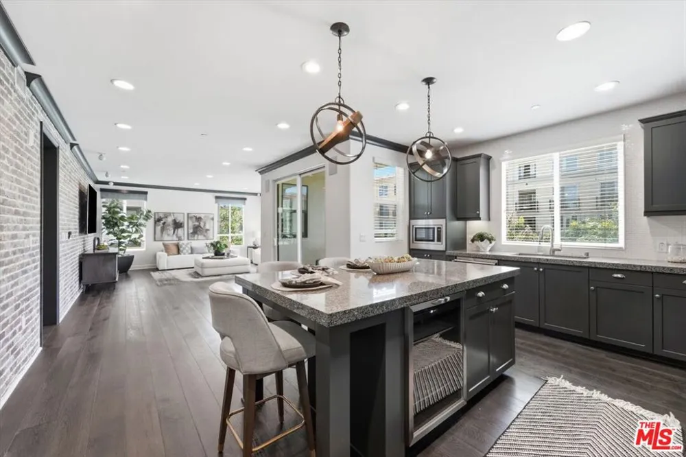12534 W Fielding Circle #3 Playa Vista, CA 90094