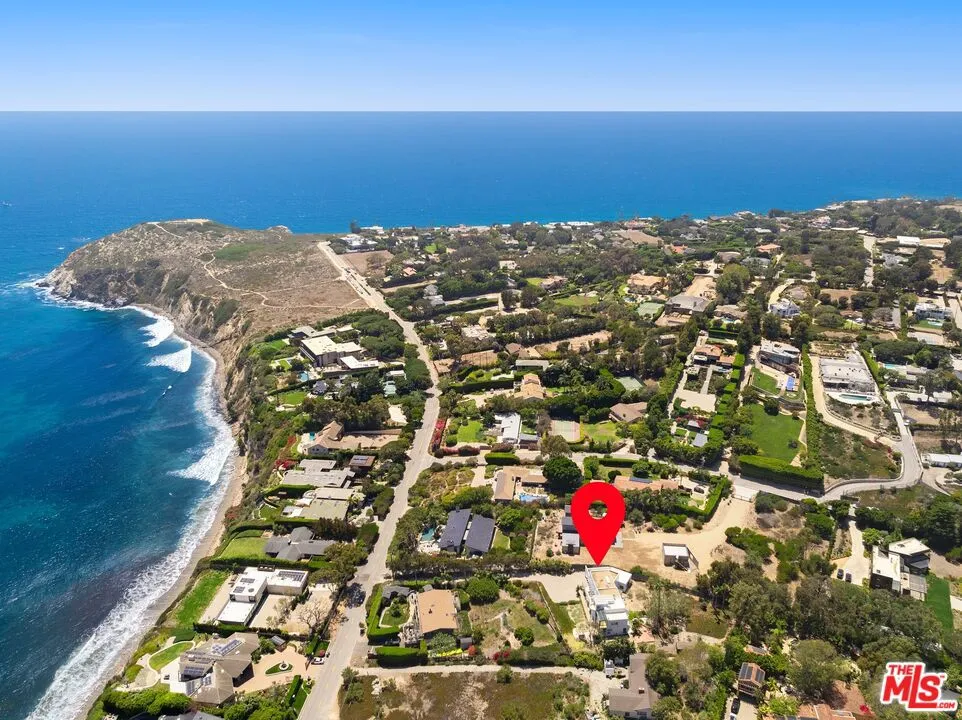 29035 Cliffside Drive Malibu, CA 90265
