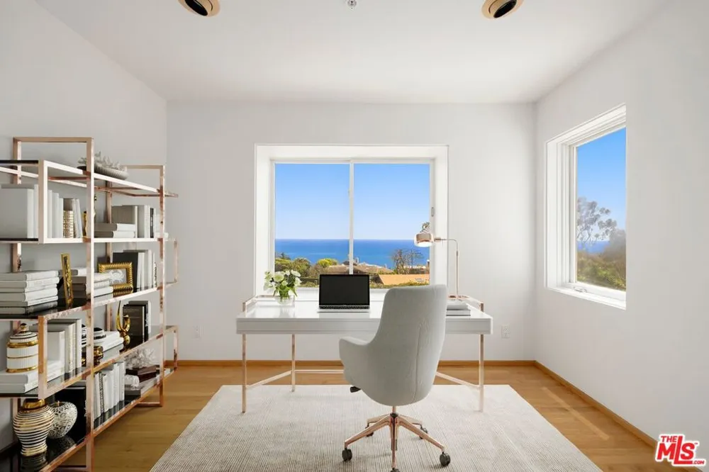 29035 Cliffside Drive Malibu, CA 90265