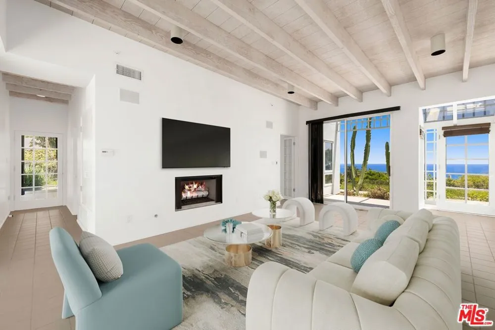 29035 Cliffside Drive Malibu, CA 90265