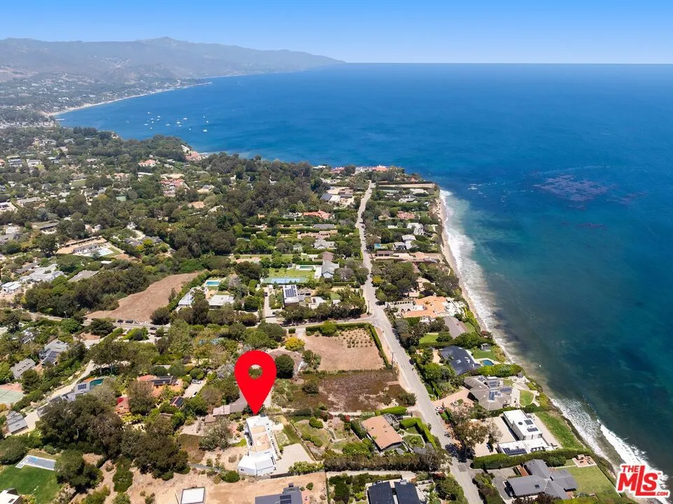 29035 Cliffside Drive Malibu, CA 90265