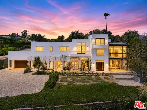 29035 Cliffside Drive